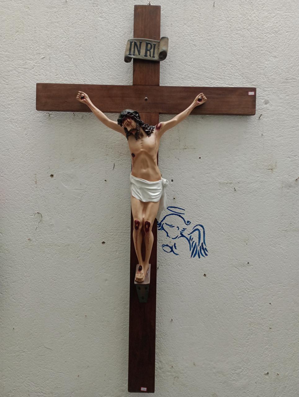 imagem de Crucifixo Madeira Cristo Resina 1,40 mt