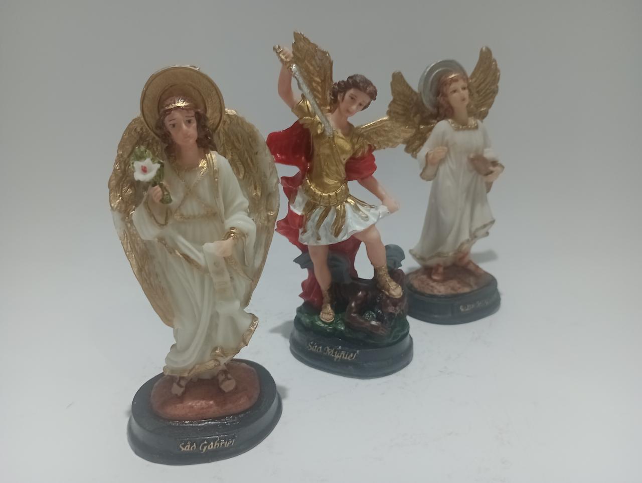 imagem de TRIO ARCANJOS RESINA MACIÇA 15 CM